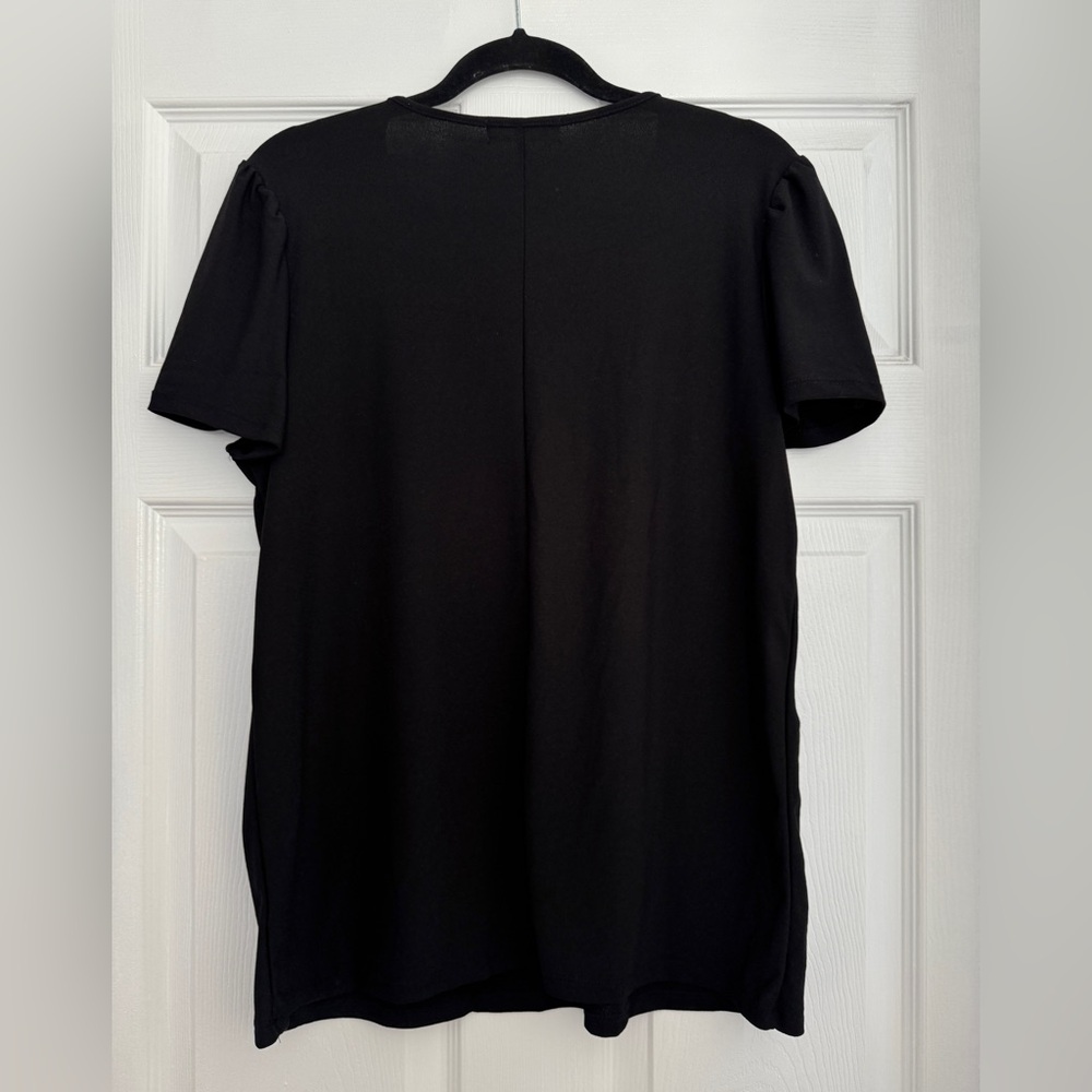 💃 89th & Madison Black Grommet Detail Top, Size Large - Picture 2 of 8